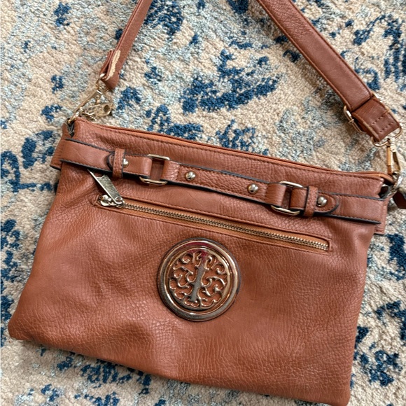 Purse - Picture 2 of 3